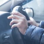 از بین بردن بوی سیگار در ماشین با ۷ روش ساده