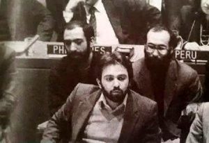 Read more about the article توصیه آیت‌الله هاشمی رفسنجانی به ظریف درباره آمریکا سیاست کج‌دار و مریز ادامه یابد