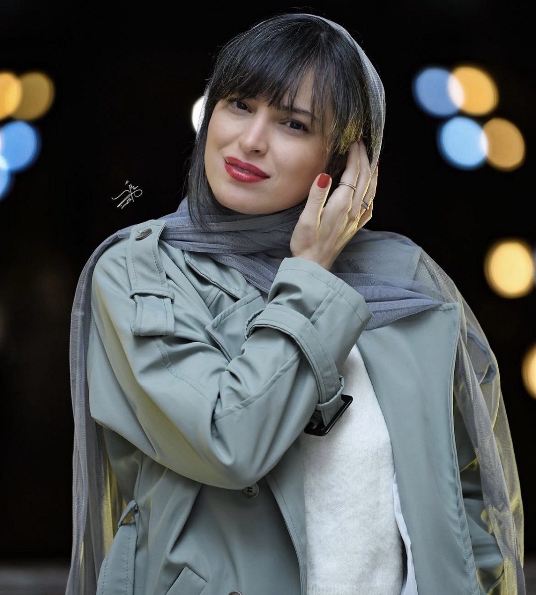 استایل شیک و جدید شیرین اسماعیلی، نازنینِ سریال “همه چیز آنجاست” در اکران یک فیلم!.