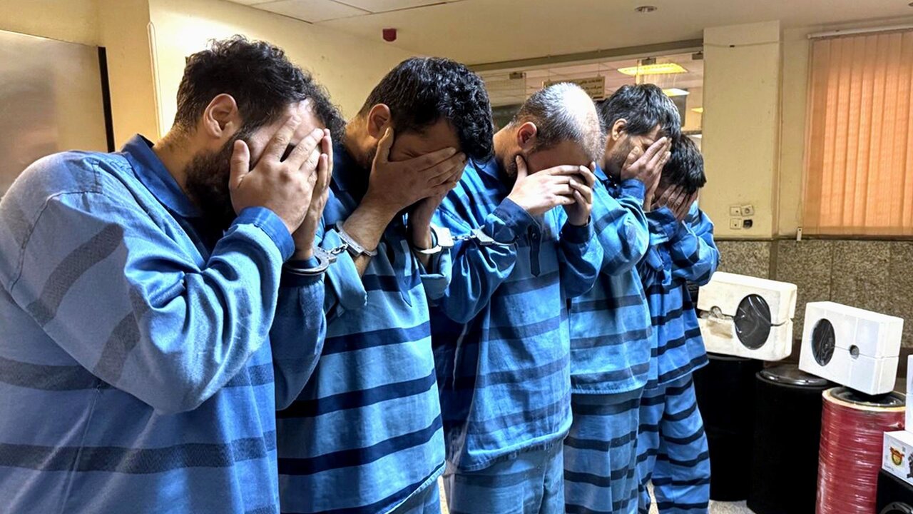 You are currently viewing راز سقوط عقاب آلمان در ایران باند سرقت خشن پس از صدمین سرقت متلاشی شد