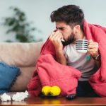 ۵ خوراکی که باید در دوران ابتلا به بیماری‌های ویروسی از مصرف آن‌ها پرهیز کرد