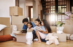 با خانه‌ای پر از خاطره چه کنیم؟ تصمیم‌های دشوار خانواده‌ها پیش از مهاجرت